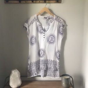 Earthbound Yoga Tunic